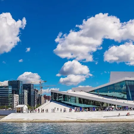 Private In Shared Modern - Hideaway *